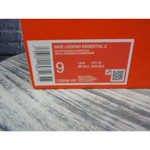 Nike  Legend Essential 2 Old Royal/Black-Racer Blue Men 9 NIB - Picture 2 of 11